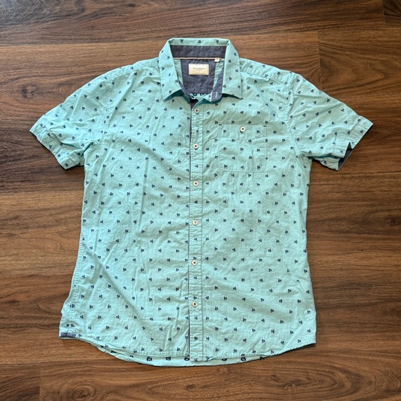 7 Diamonds Other - 7 Diamonds Men’s Button Up Size M Classy Casual Office